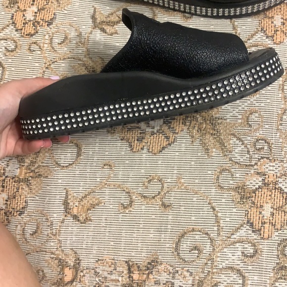 Melodi Open Toe Flats - Picture 4 of 6